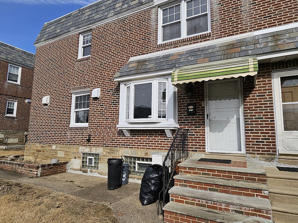 1st image of 1833 Oakmont St