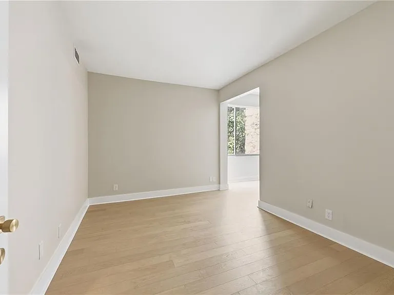 2632 Peachtree Rd NW #304B — Photo 35