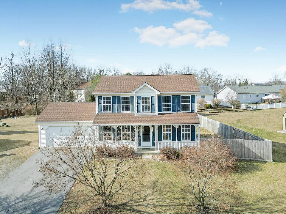 1st image of 148 Crooked Oak Way