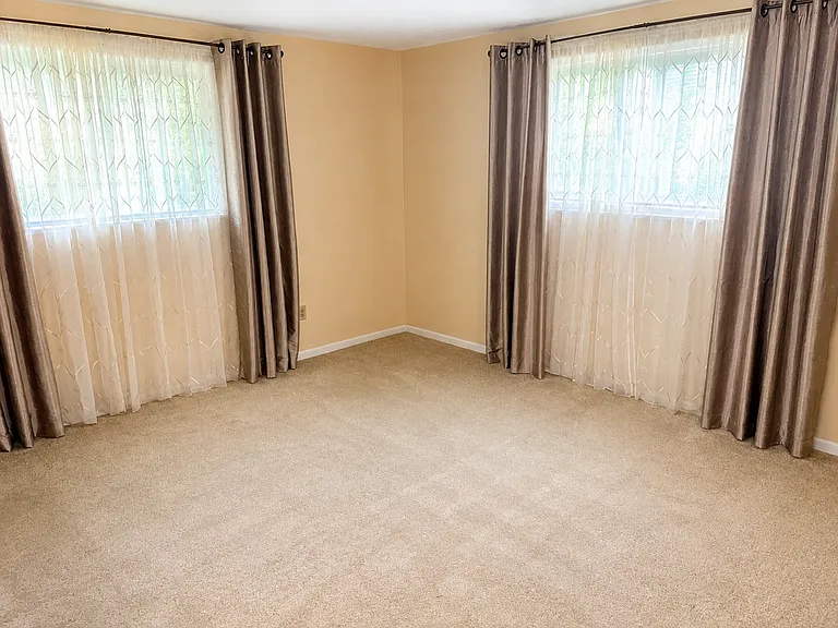 4744 Carsten Ln — Photo 20