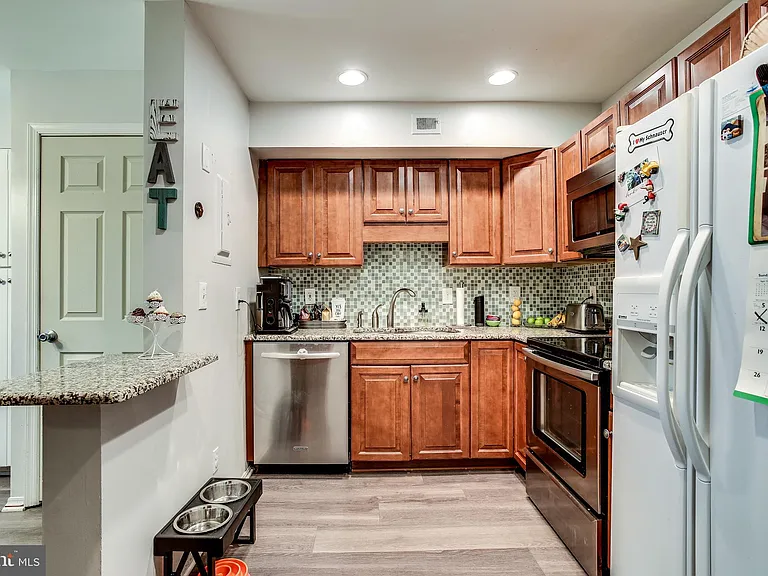 546 Azalea Dr #43 — Photo 3