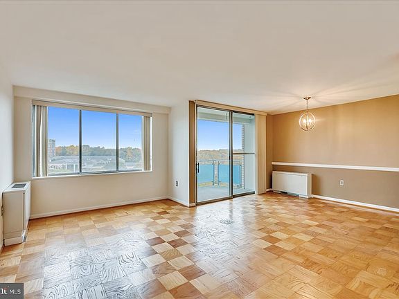 5th image of 10201 Grosvenor Pl APT 1219