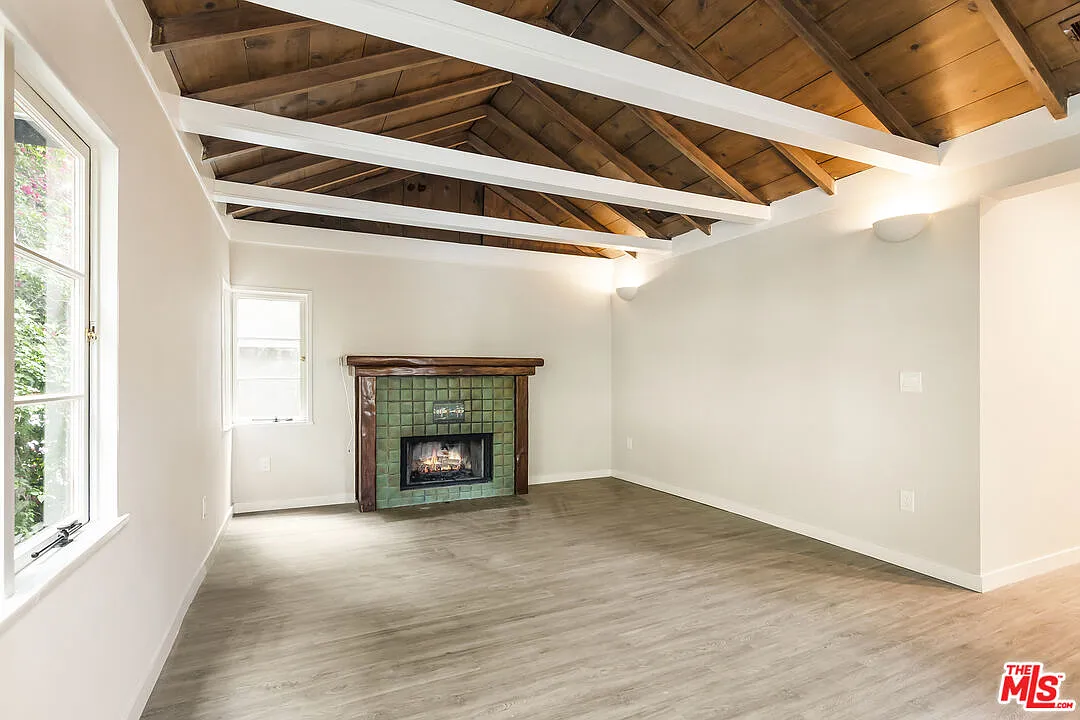 2 bed, 2.0 bath, 1460 sqft, $5,000 — Photo 1