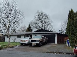 439 S 15th Ave, Cornelius, OR 97113