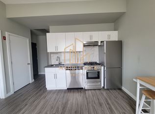 98 Clinton Ave #201E, Newark, NJ 07114