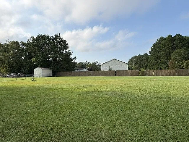 1720 Whitford Ln