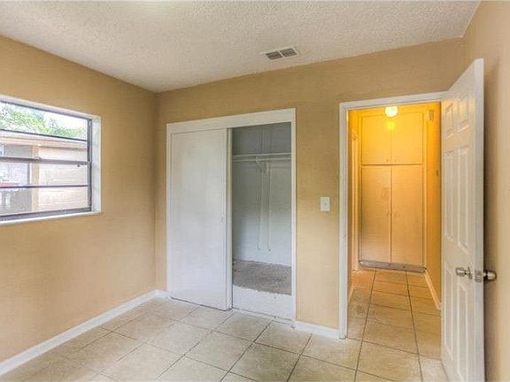 3rd image of 7005 N Duncan Ave