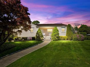 45 Surrey Way, White Plains, NY 10607