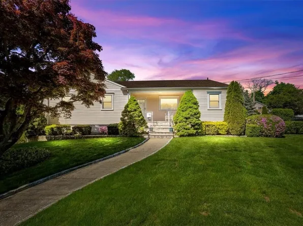 45 Surrey Way, White Plains, NY 10607
