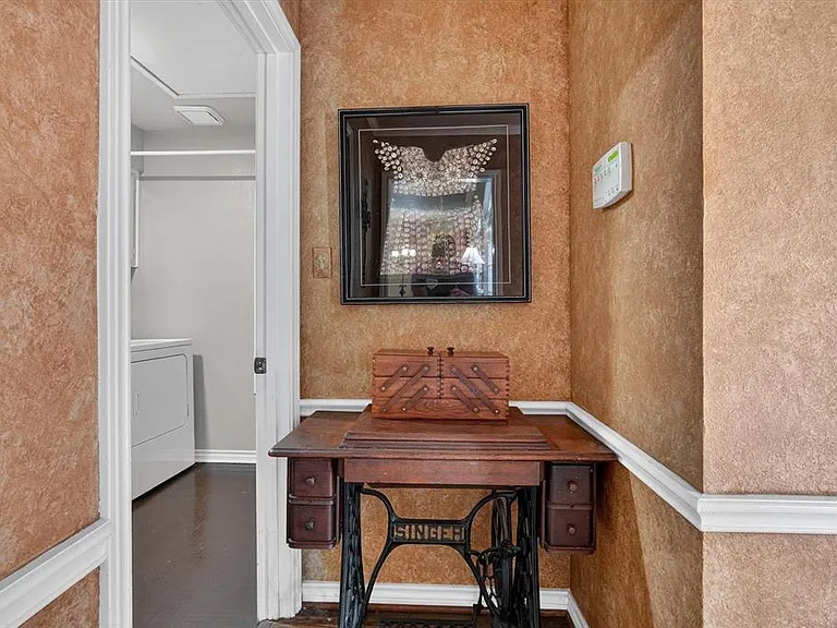 2335 Highlands Creek Rd — Photo 24