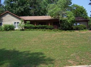 655 Post Road Dr, Stone Mountain, GA 30088