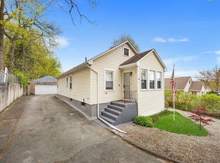 43 Belcourt Rd, Worcester, MA 01605