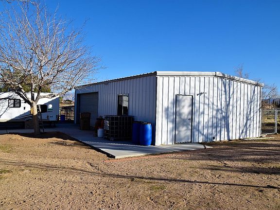 4th image of 15371 Live Oak St