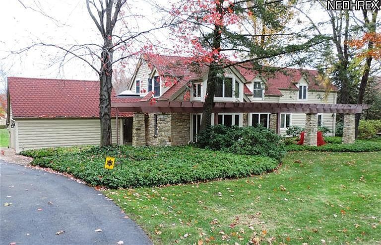 1st image of 31569 Shaker Blvd