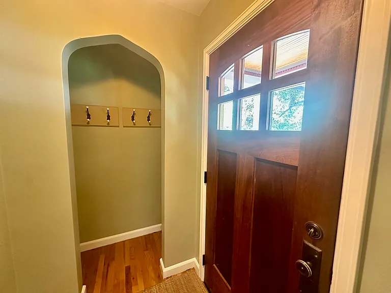Charming entry area