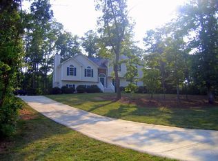 302 Poplar Trl, White, GA 30184