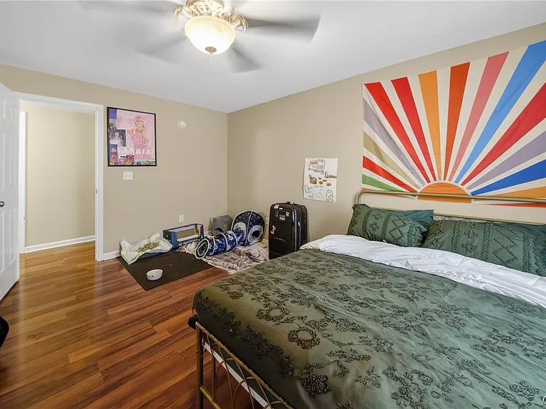 447 E Washington St — Photo 21