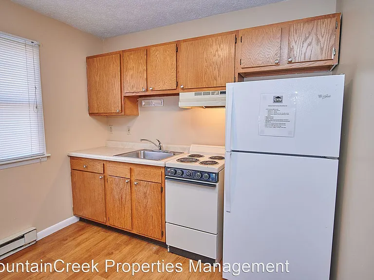 Crimson Hawk Student Housing — Photo 23
