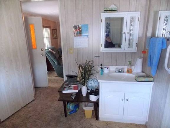 4th image of 442 Murcott Ave