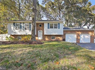910 Fawn Ave, Pasadena, MD 21122