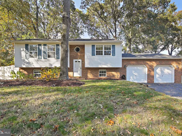 910 Fawn Ave, Pasadena, MD 21122