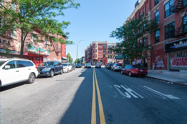 Rented by Compass | media 16