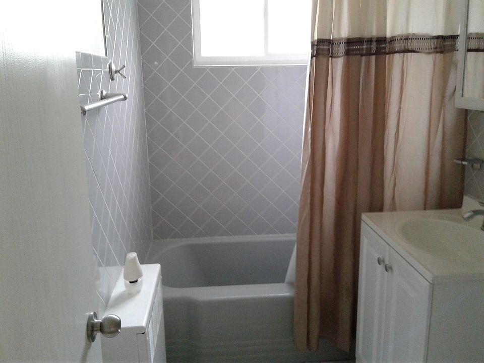 2nd image of 6131 N Seeley Ave #3A