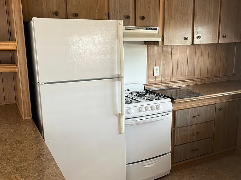2602 E Walnut St #4 — Photo 4