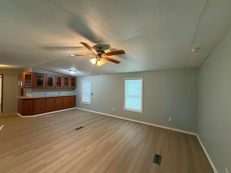 22091 Bowden Dr — Photo 10