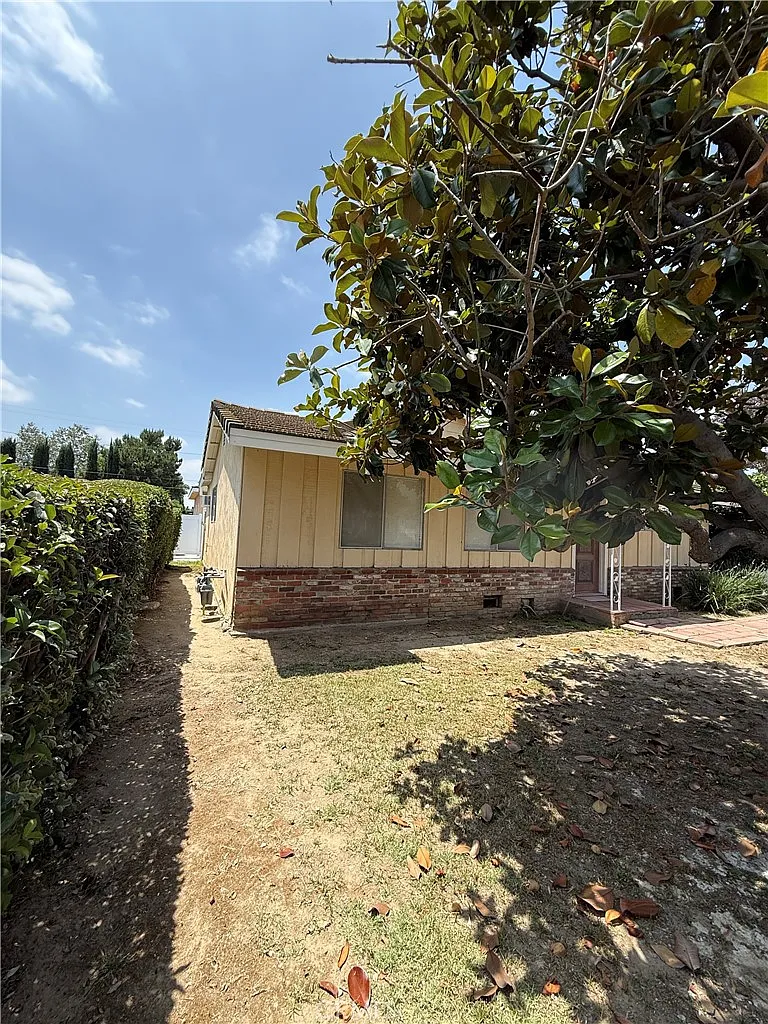 3 bed, 1178 sqft, $3,450 — Photo 4