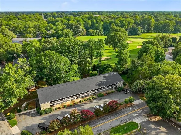 3066 Bonhurst Dr, Winston Salem, NC 27106
