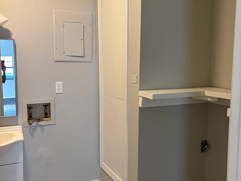 413 W Nashville St — Photo 13