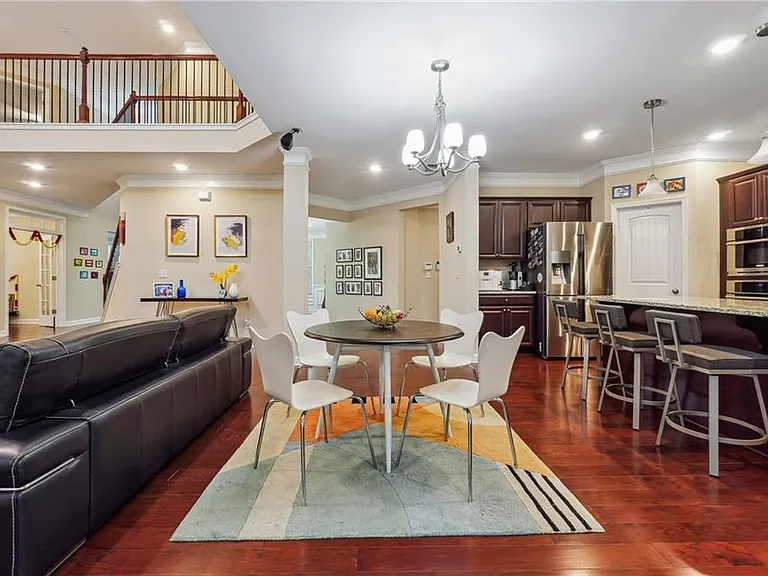 4305 Holton Ave — Photo 9