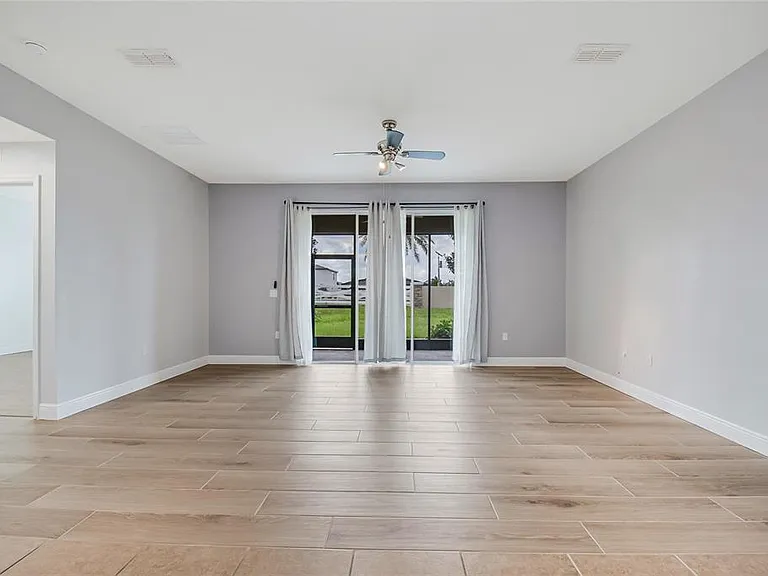 1882 Stillwood Way — Photo 37