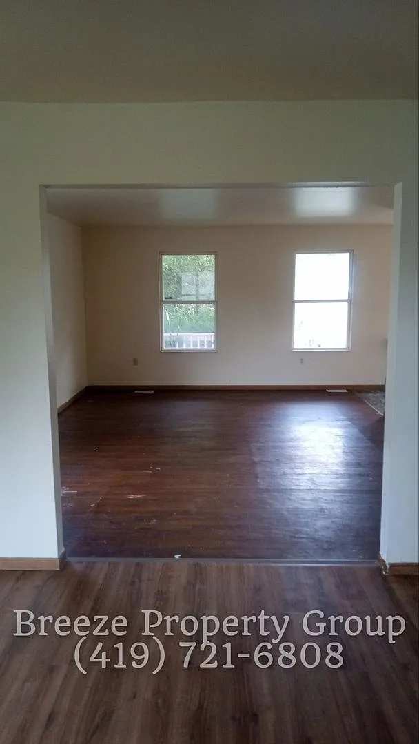 Ontario Place Homes - 3035 N. Ontario — Photo 2