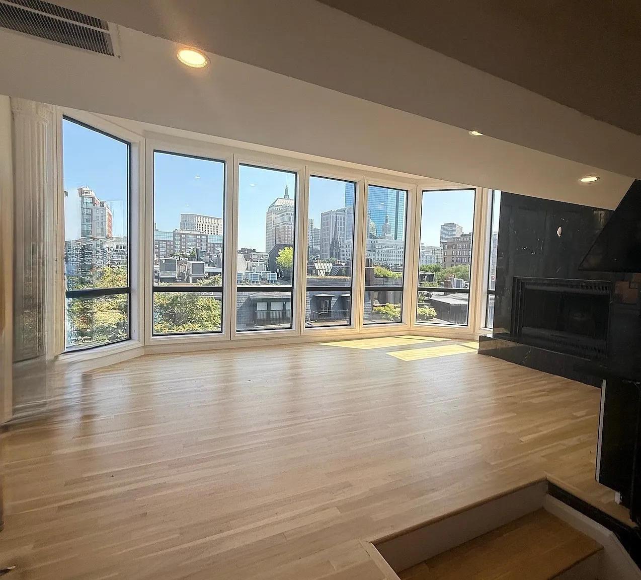 2 bed, 999 sqft, $6,500 — Photo 1