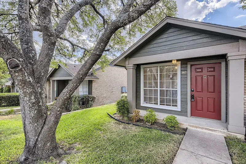 1 bed, 1.0 bath, 565 sqft, $1,375 — Photo 3