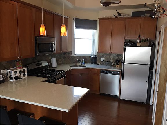 2nd image of 2407 N Clybourn Ave APT 4F