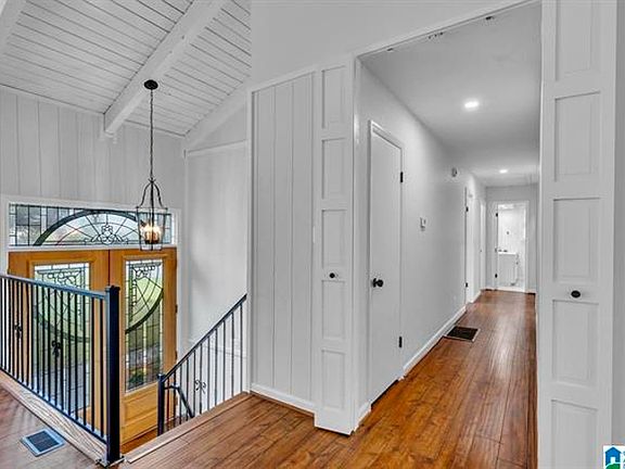 3rd image of 3552 Fox Hollow Ln