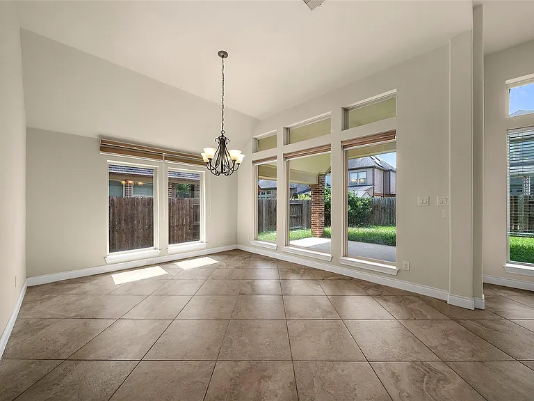 29131 Erica Lee Ct — Photo 10