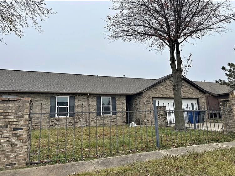1st image of 12917 E 31st Ct