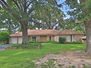 1910 Sterling Dr, Tyler, TX 75701