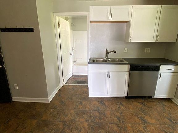 2nd image of 1028 E Warrington Ave APT 2