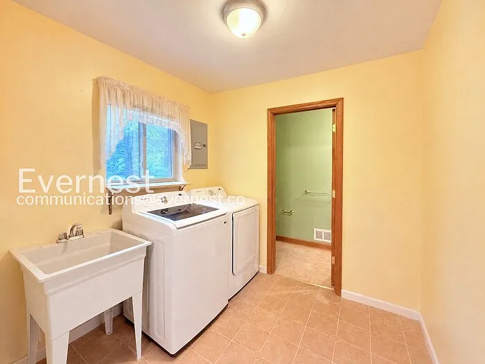 38424 Chartier St — Photo 18