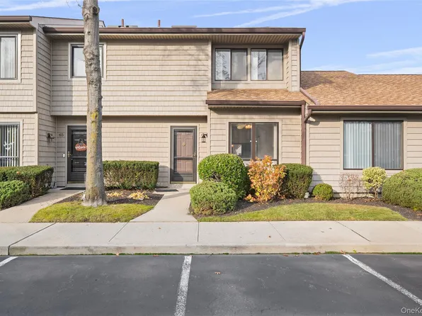 64 Stanford Court, Wantagh, NY 11793
