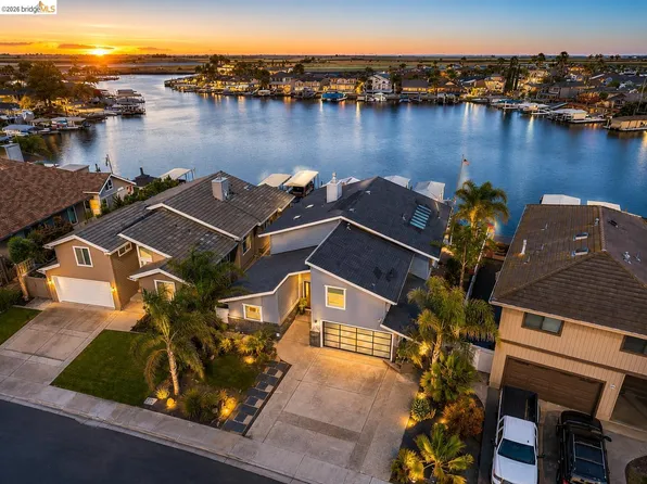 671 Willow Lake Rd, Discovery Bay, CA 94505