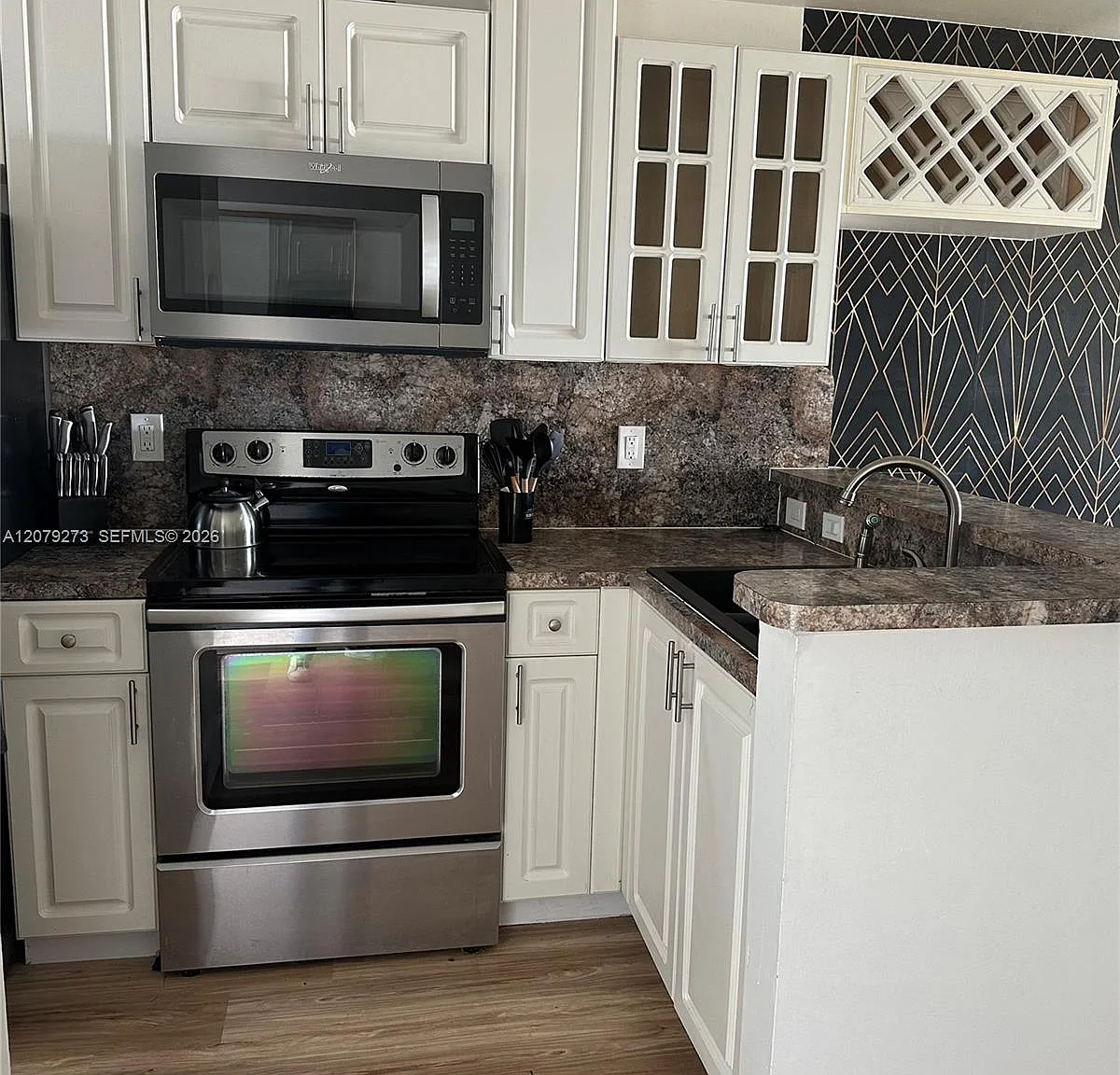 Verona Condo — Photo 1
