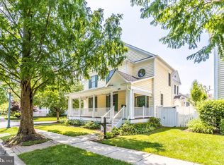 219 Creek Valley Ln, Rockville, MD 20850