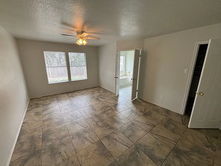 8616 Devine Ln — Photo 8