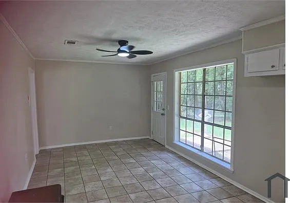5629 Queen Mary Ln — Photo 12